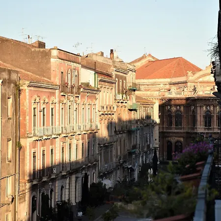 Al Teatro Massimo קטאניה