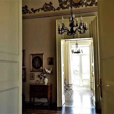 Al Teatro Massimo לינה וארוחת בוקר 2*